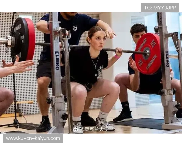 “2025世界运动会：高新体育中心举重赛事成为力量与速度的终极挑战”